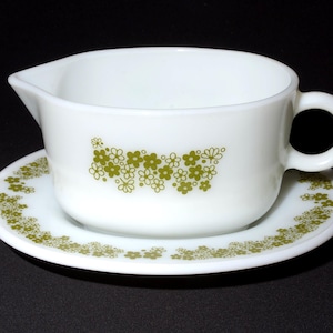 PYREX スプリングブロッサム グレービーボート アンダープレート付き グリーンクレイジーデイジー ソーサープレート ミルクガラス ヴィンテージ 1970年代 ヴィンテージ パイレックス ミント