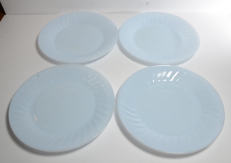 Swirl Dinner plate Azur-ite 1950s FIRE KING Vintage Midcentury Scalloped Blue Azurite Set of 4 bowl 9 inches Oven Safe