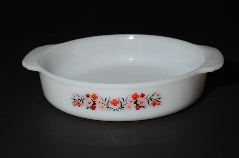 Vintage Cake Pan Circa 1960\u2019s Fire King Primrose Cake Pan Milk Glass Cake Dish Vintage Cake Pan Circa 1960\u2019s Fire King Primrose Cake Pan Milk Glass Cake Dish