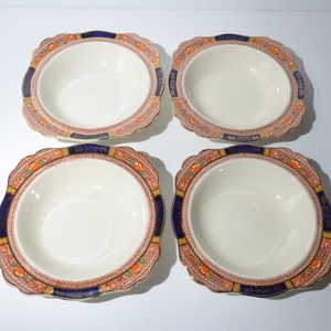 J&G Meakin Sol Queen Mary set of 4 berry bowl dessert 6 1/4 inches squared band England ironstone 391413 gold cobalt rim rust yellow flowers
