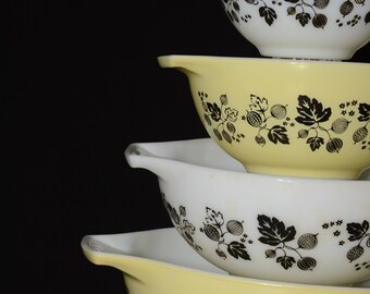 PYREX グースベリー シンデレライエロー ネスティングボウル 4個セット