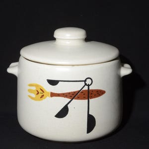 Vintage West Bend Baked Bean Crock Casserole Cooker pot utensil design vintage lid speckled Westbend