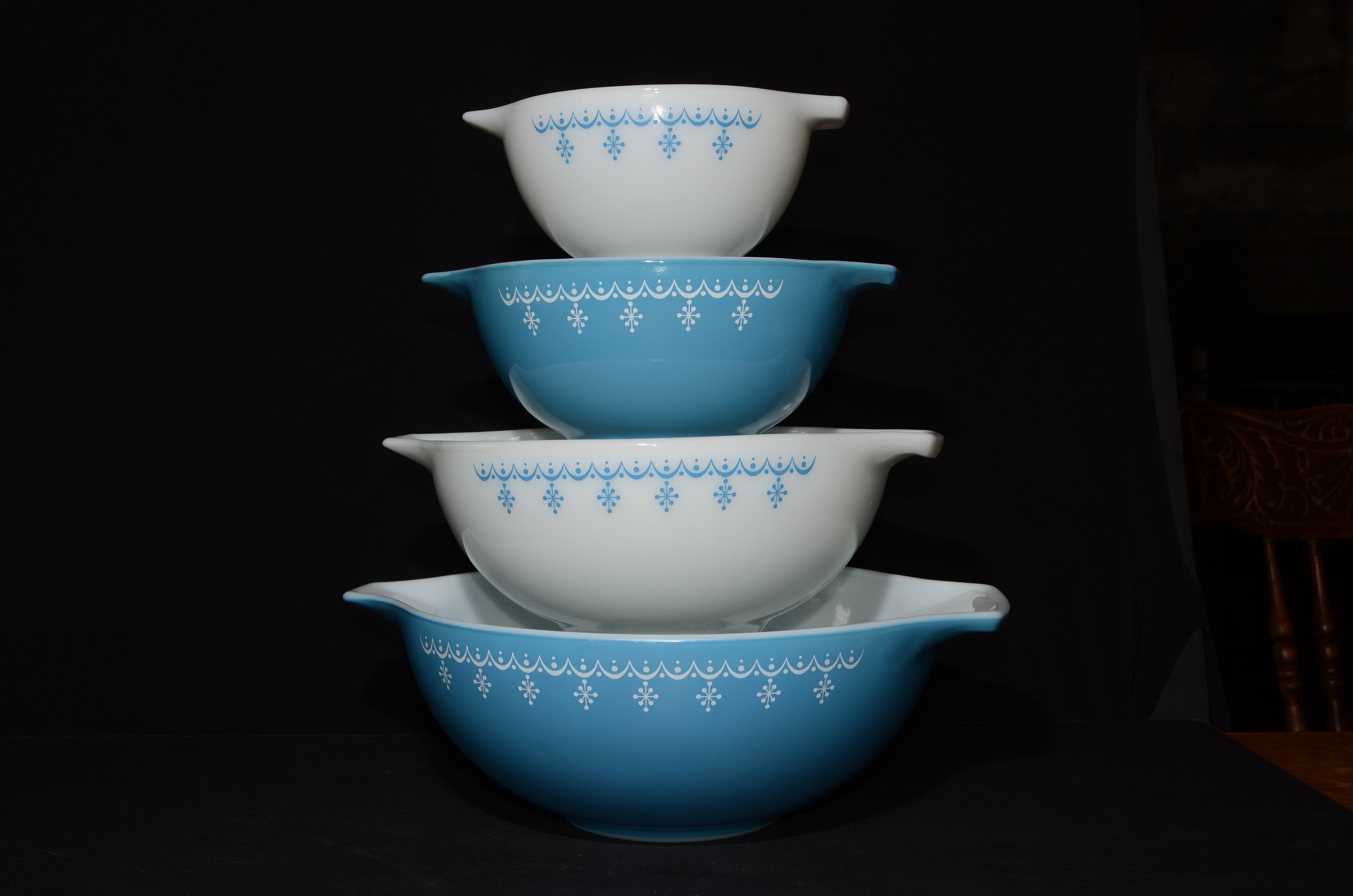 オールドパイレックス　スノーフレークシンデレラボール4セット PYREX Snowflake Blue Set of 4 Cinderella Nesting Bowls 441 442 443