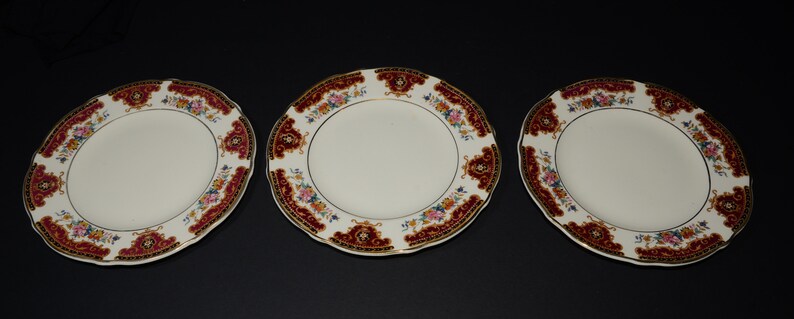 UNICORN 6 dessert plate Staffordshire plate Thomas Hughes /& Son LTD Bone China bread Vintage,burgundy,pink roses Set of 3 Antique