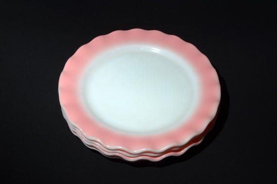 Set of 4 HAZEL ATLAS Crinoline Pink Dinner Plate 9 Inches Milk