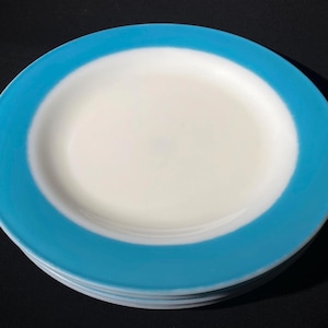 PYREX Set of 4 Turquoise Band dinner plate Blue Border Rim 10 inches Vintage Pyrex 1950s Kitchen Dinnerware Canada  SCRATCHES