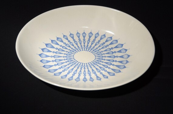 Vintage Diamant bleu Japan Blue diamond Hand painted oval serving bowl vegetable dish white blue diamond htf 10 1/2"x 8" crazing