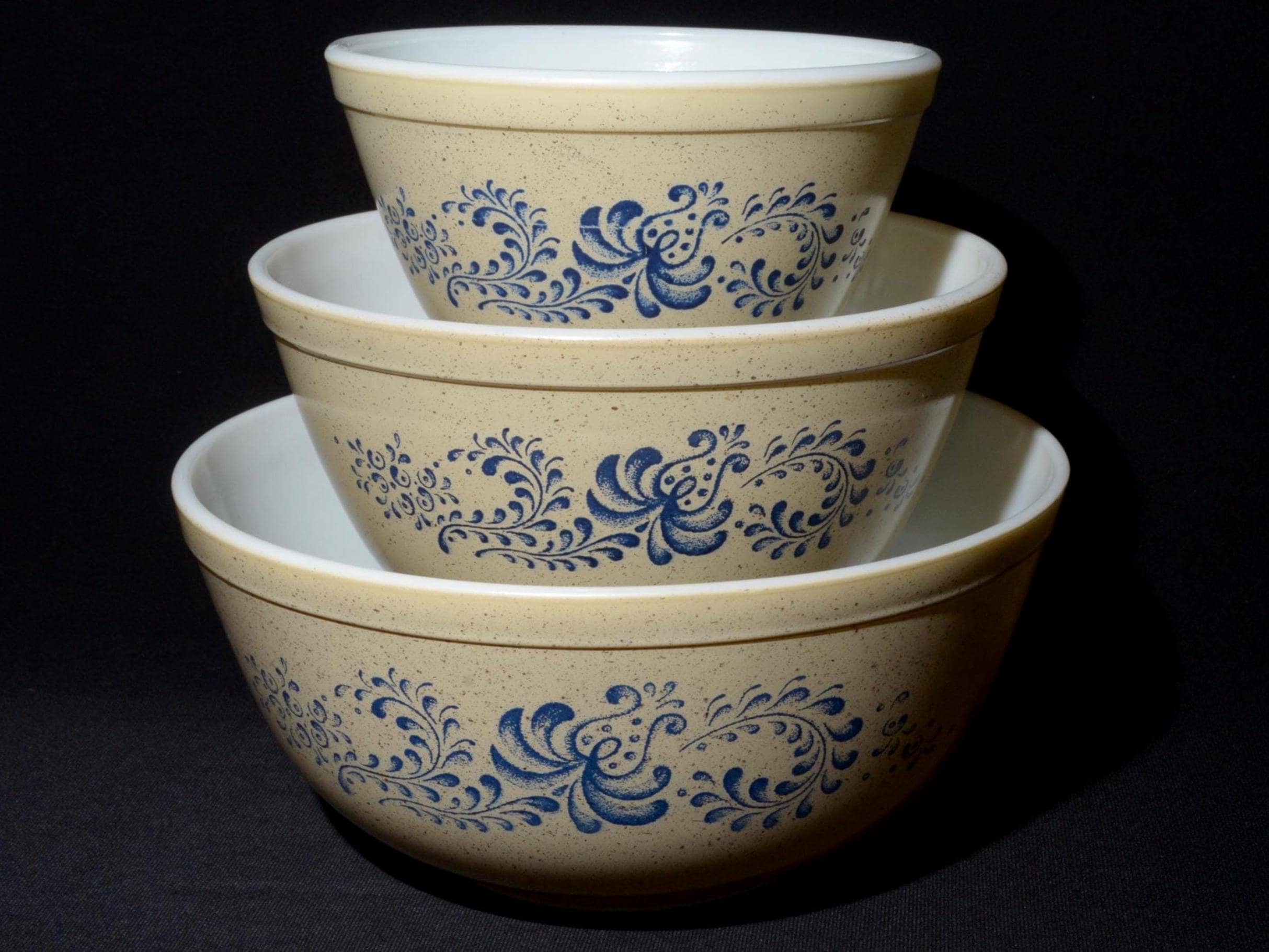 オールドパイレックス　アーミッシュ柄ミキシングボウル　フルセット4点 オールドパイレックス アーミッシュ柄ミキシングボウル フルセット4点