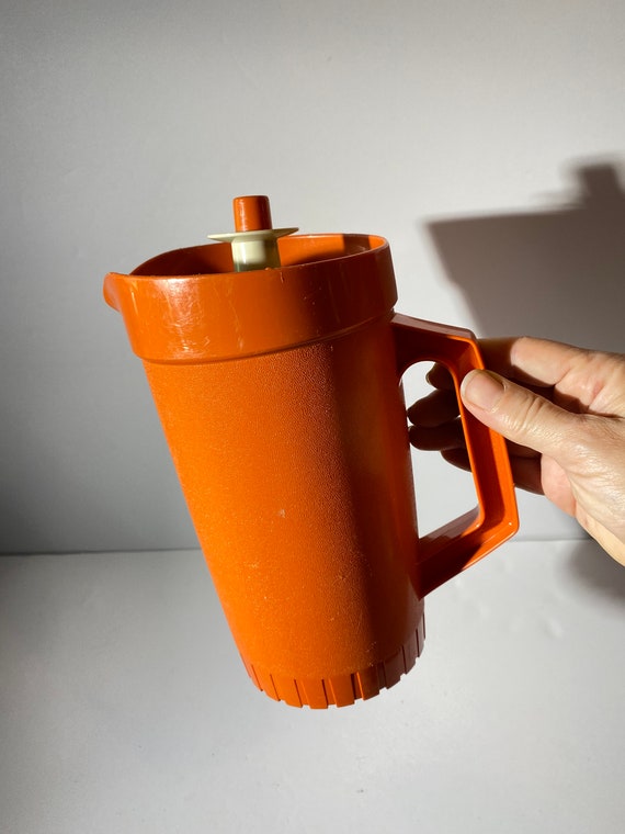 Vintage TUPPERWARE 1.5 Quart Orange Pitcher 878 With Push Button
