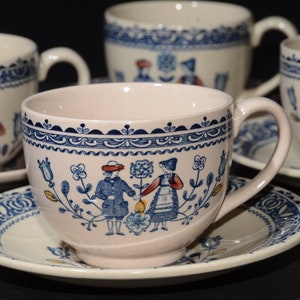 Set of 4 Vintage Johnson Brothers Hearts and Flowers Staffordshire teacup and saucer Old granite England Ironstone tea cup