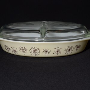 PYREX Dandelion Duet Promotional 1 1/2 Qt Divided DishDandelion Pattern Clear lid 1950s vintage amazing condition collectible 63