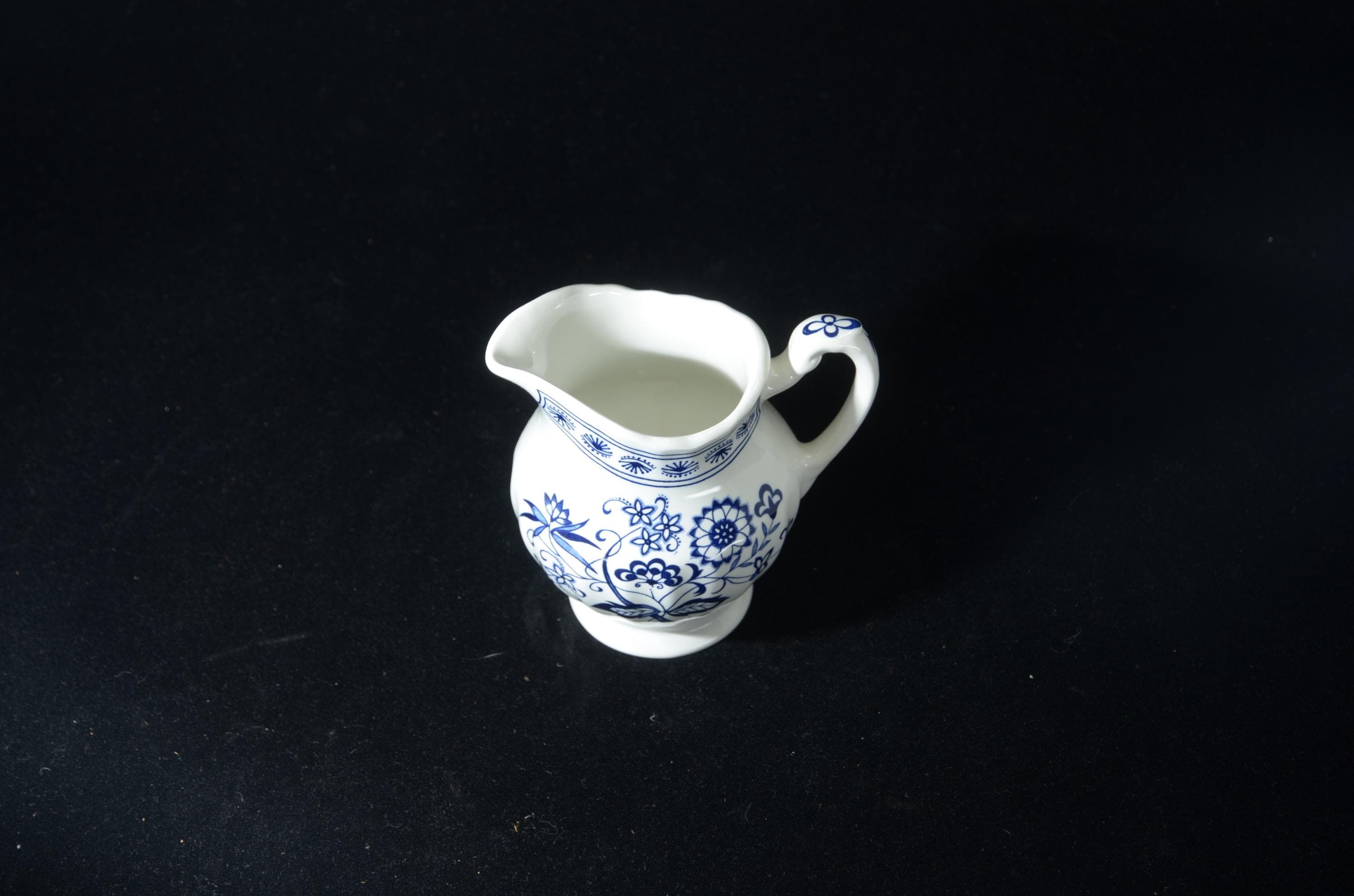 J&G Meakin Classic White Blue Nordic Creamer Sugar Bowl Set Lid