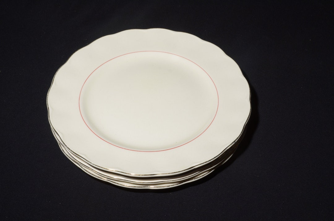 Grindley Cream Petal Set of 4 Dinner Plate 10 Inches Red Line