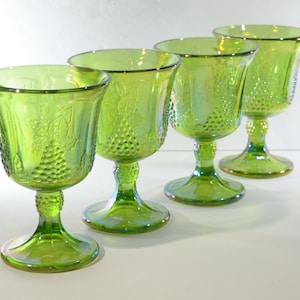 Set of 4 Indiana Glass Carnival Harvest Grape Green Goblet Stem Glass 5 1/4&quot; tall  vintage excellent condition footed drinking glass USA