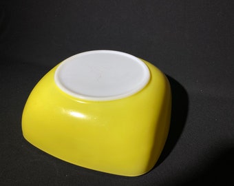 パイレックス ホステス ラージ イエロー ミキシングボウル 蓋付き 1950