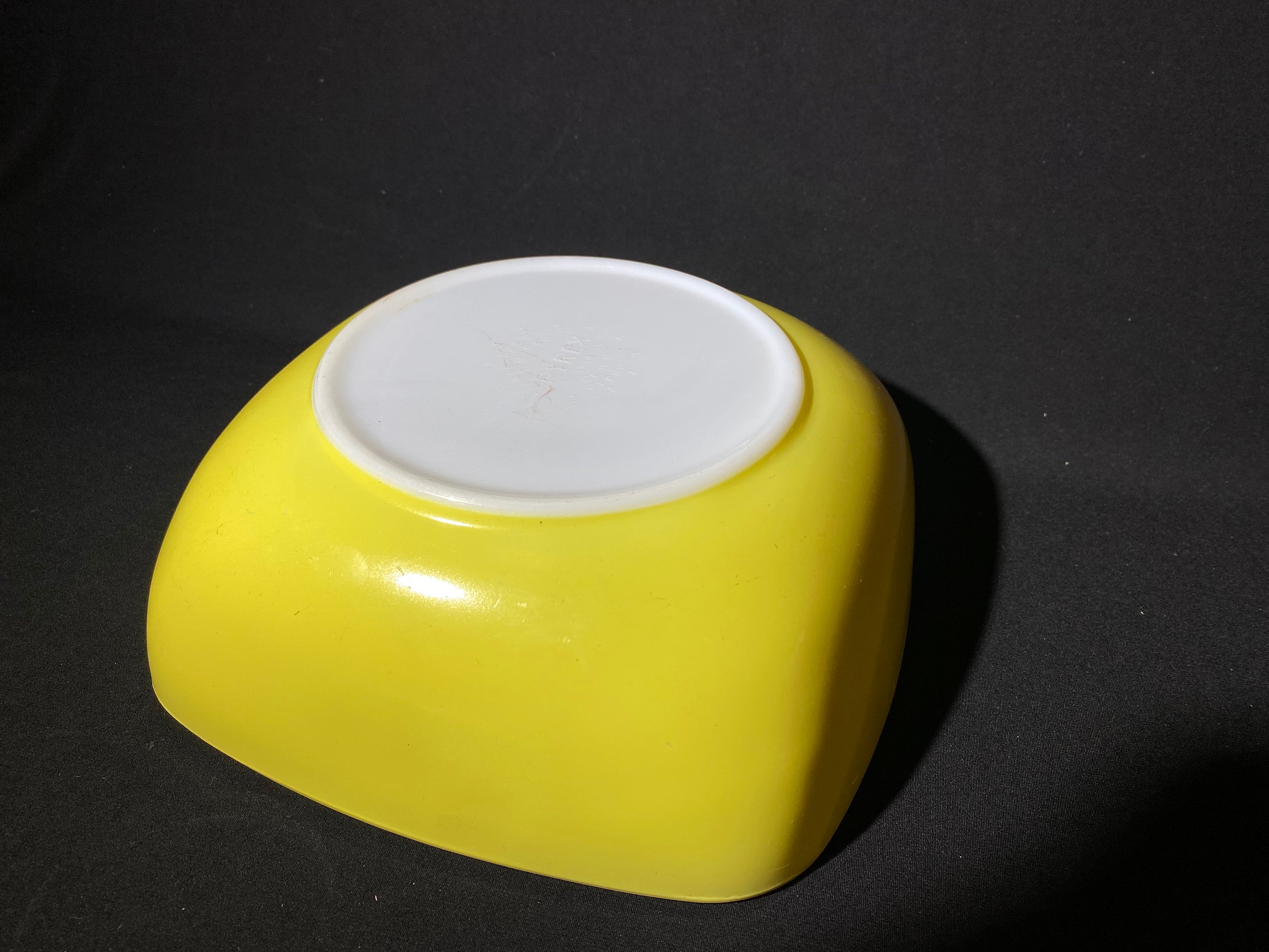 パイレックス ホステス ラージ イエロー ミキシングボウル 蓋付き 1950