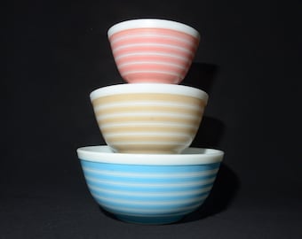 PYREX 人気レインボーストライプ　オーブンウエアミキシングボウル パイレックス レインボーストライプ ミキシングボウル 3個セット 401