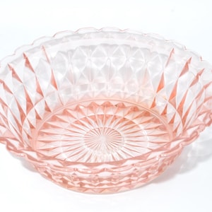 Jeannette Glass Windsor serving bowl Pink Depression Glass serving dish diamond vegetable bowl CHIP
