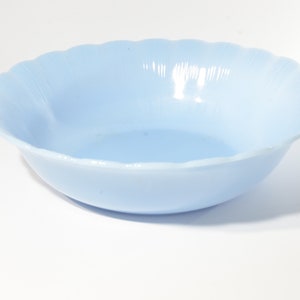 PYREX Delphite Blue salad bowl serving bowl vegetable bowl 9 inches vintage 1930s Canadian Blue Delphite Cremax bowl LOSS of some gloss