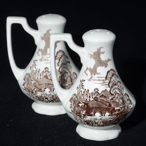 J & G Meakin Romantic England set shakers salt and pepper Staffordshire Ironstone brown transferware England country scene rubber stoppers