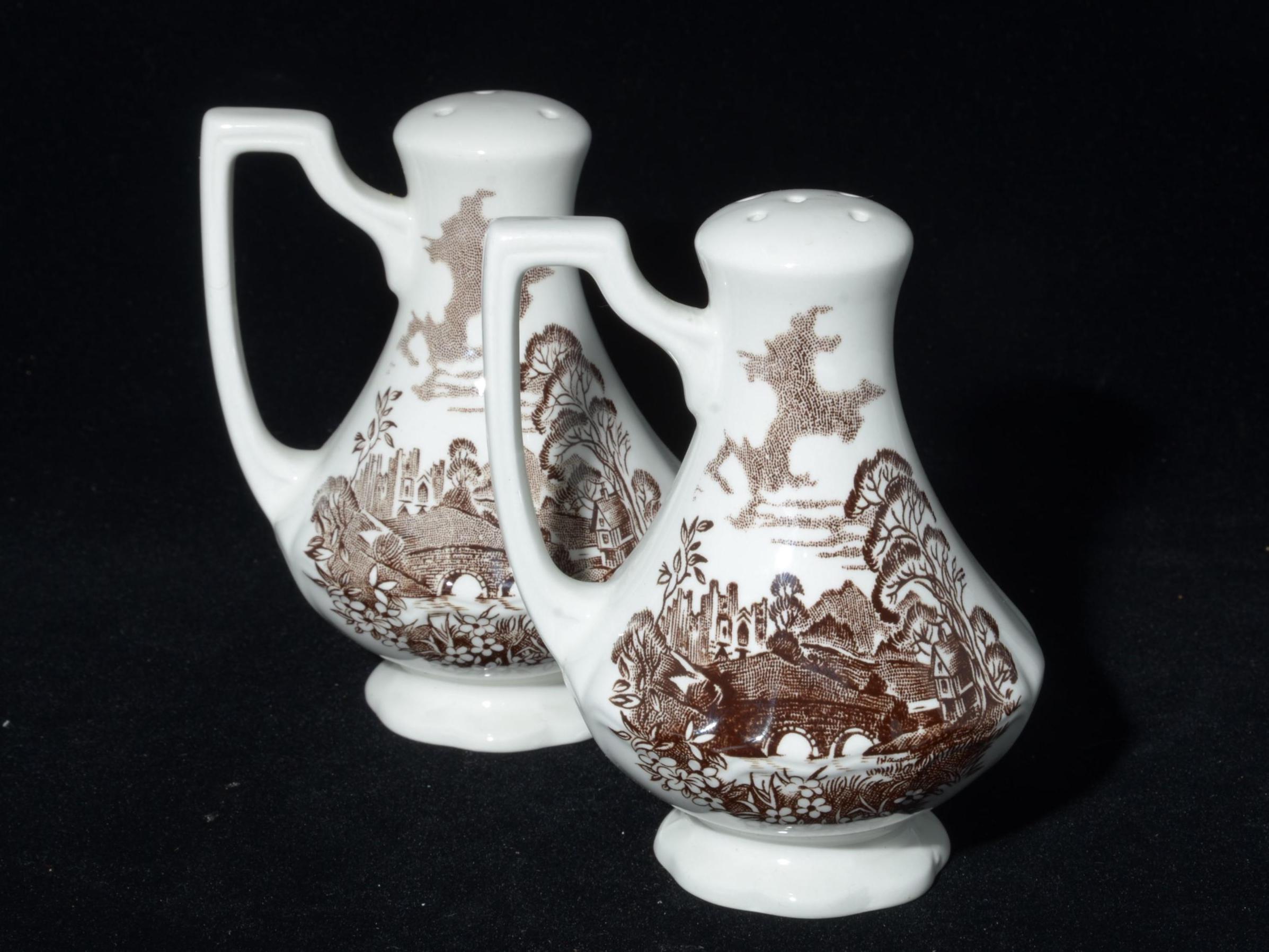 J & G Meakin Romantic England set shakers salt and pepper Staffordshire Ironstone brown transferware England country scene rubber stoppers