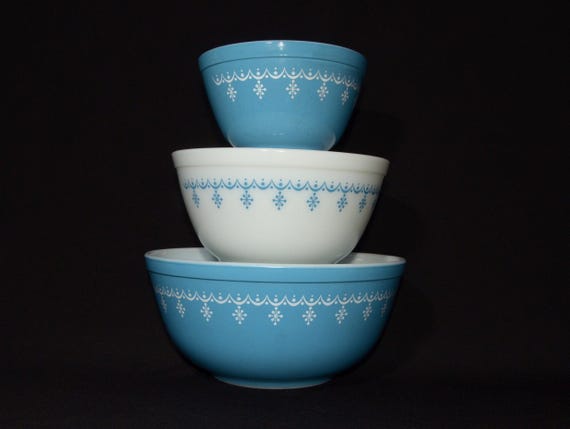 美品 オールドパイレックス PYREX スノーフレーク・ブルー ボウル3個セット オールドパイレックス / ミキシングボウル（スノーフレーク