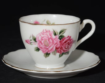 Juego de taza y platillo de porcelana vintage romántica con rosas grandes rosas y detalles dorados. Hecho en Japón. Regalo ideal para enamorados (San Valentín o cumpleaños).