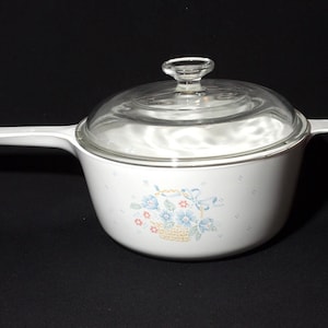 CORNING WARE Country Cornflower Blue Ribbon Flower Basket S-2.5-B, 2-1/2 liter Pyrex glaslock med pyroceramiskt handtag, sällsynt USA