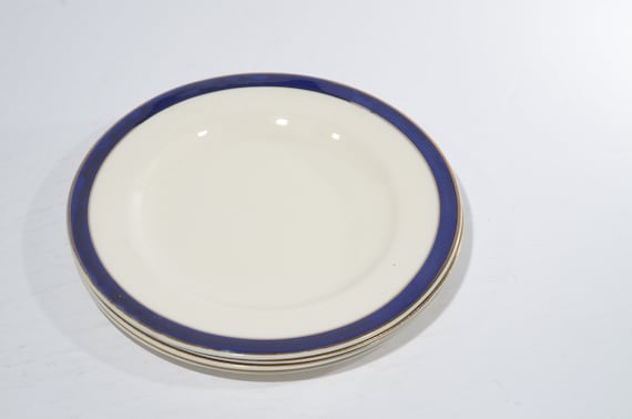 Meakin Soap dish w strainer (TRE) Meakin Soap dish w strainer (TRE)