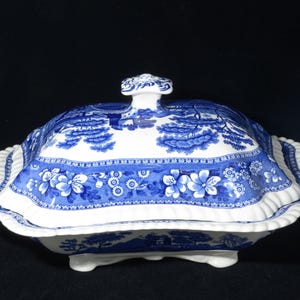 Copeland Spode Tower blue rectangular covered vegetable bowl England transferware floral Spode Bone China CRAZING on lid Black Backtamp