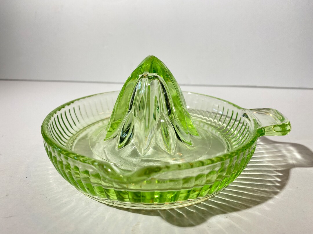 Green Depression Glass Lemon Juicer Juice Reamer Lemon Squeezer Vintage