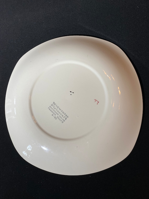 Midwinter Stylecraft Fashion Shape Serving Plate 9 3/4