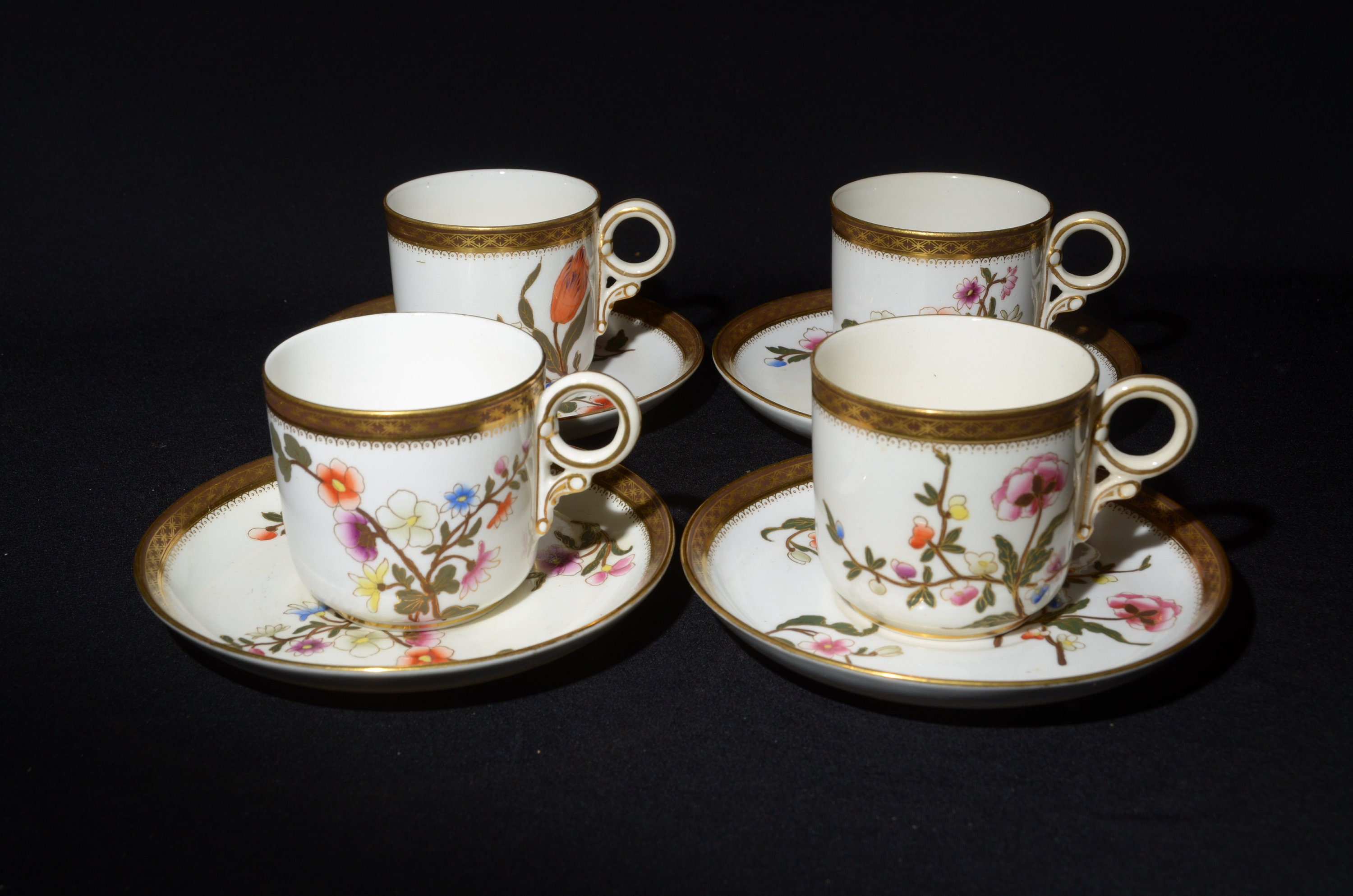 Set of 4 Antique Royal Worcester Tea Cup and Saucer Teacup