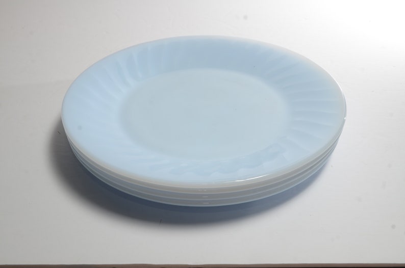 Swirl Dinner plate Azur-ite 1950s FIRE KING Vintage Midcentury Scalloped Blue Azurite Set of 4 bowl 9 inches Oven Safe
