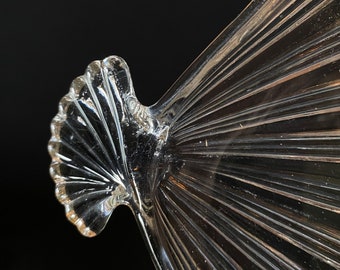 フェントン扇形デイジーボタンサービングプレートヴィンテージ