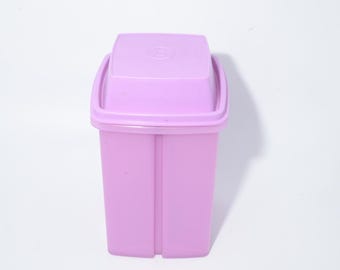 Purple Tupperware Pick a Deli Container 1560 8.75