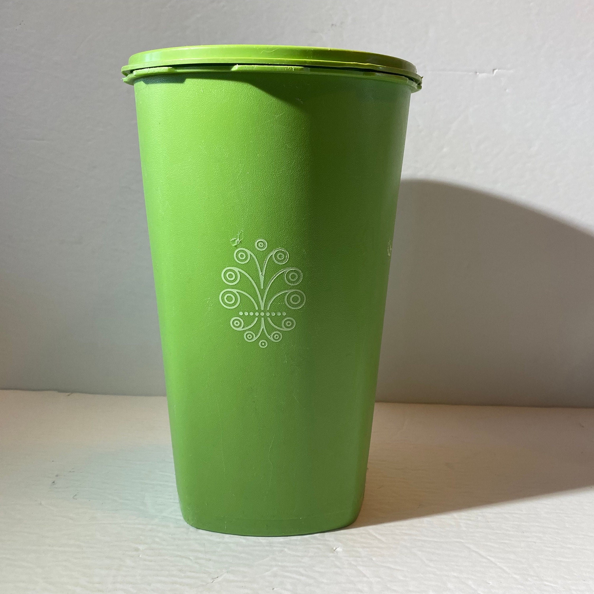 Vintage Green Servalier Tupperware Canister 1298-15 with Lid 810-5