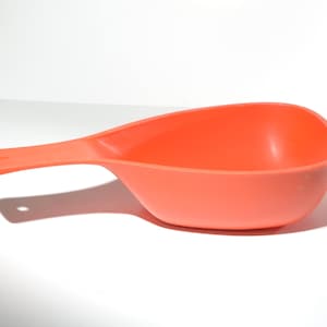 Vintage Acca Geni Accalac orange free form serving bowl Accaware Hard Plastic David Douglas plastic handled bowl
