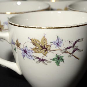 6er Set flache Teetassen Bone China Teetassen ohne Untertassen Vintage Ahornblatt Geschirr England Blatt grün türkis lila Mitte des Jahrhunderts