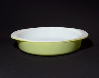 PYREX Lime Green Kuchenform 221 8-Zoll-tiefe Schale Made in Canada Mid Century Griffe Pyrex Ovenware Backformen
