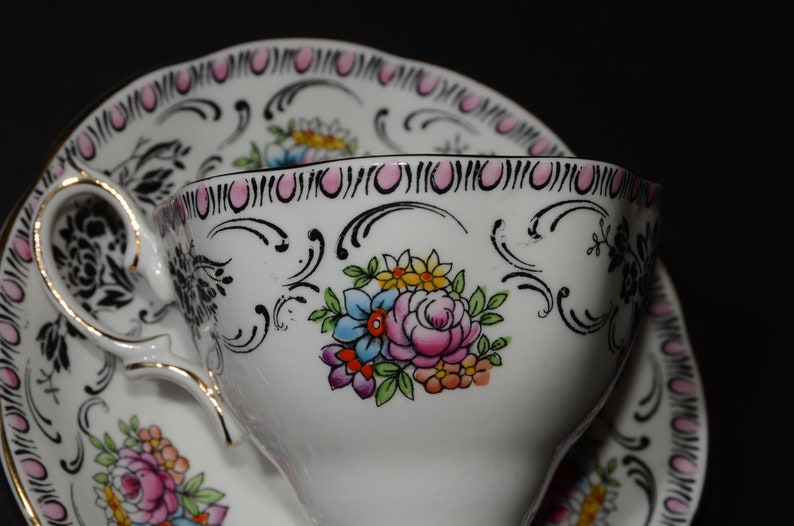 ROYAL ALBERT Damask Footed Teacup and saucer pink floral 2694 flower Gold Rimmed England Vintage Bone China Malvern Shape image 8