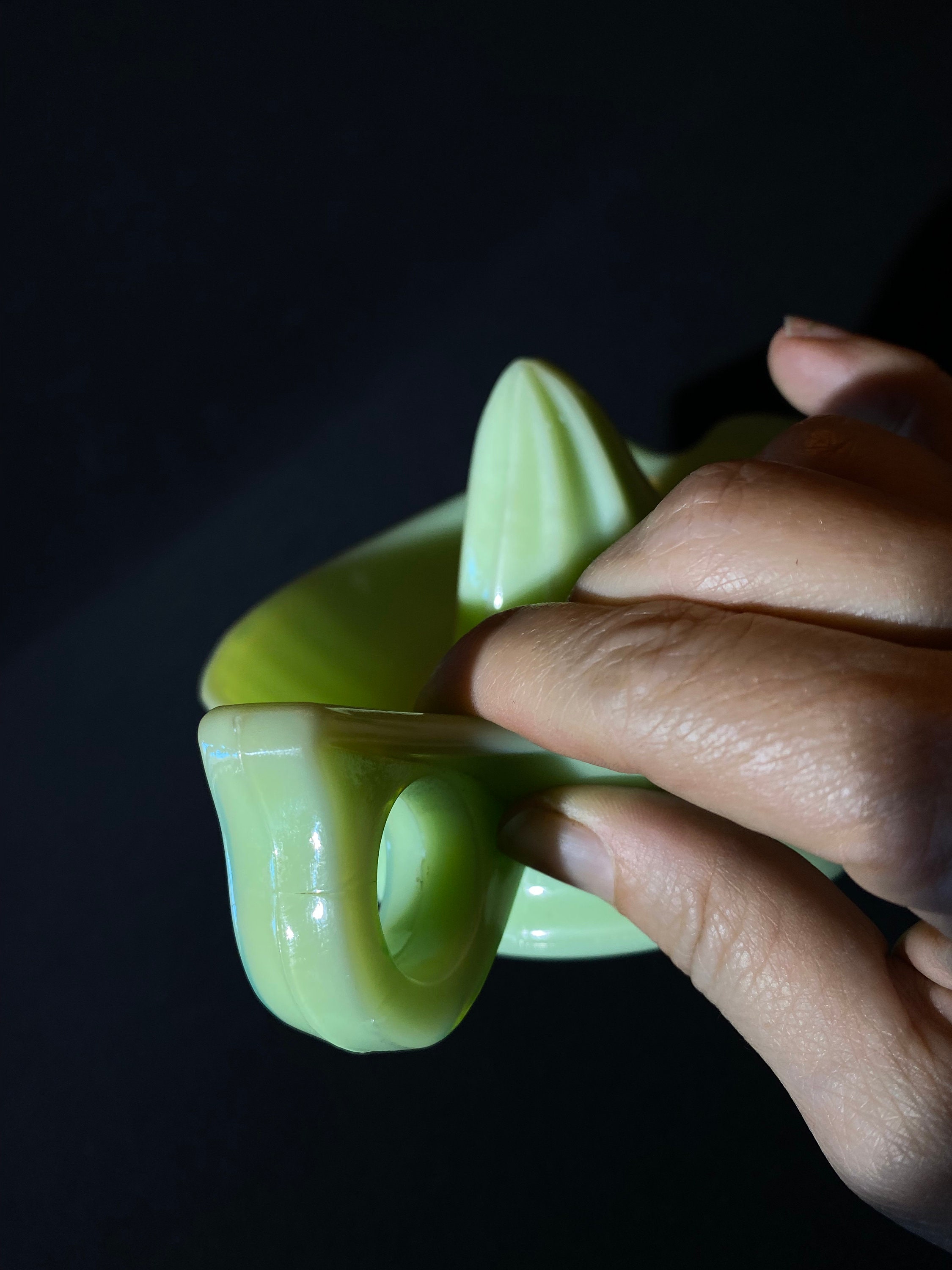 ディプレッションガラス ジュース絞り器　グリーン 希少 ディプレッションガラス ジュース絞り器 グリーン 希少 【公式通販】