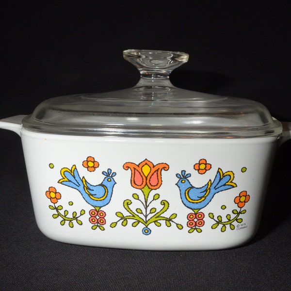 CORNING WARE Country Festival Blue Friendship 1-1/2 Quart Casserole with Glass Lid Casserole Dish Pyroceramic Pyrex lid A-1-1/2-B Canada