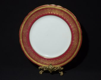 AYNSLEY Romney red Bone China dinner plate charger 10.25 inches England burgundy gold filigree 7410