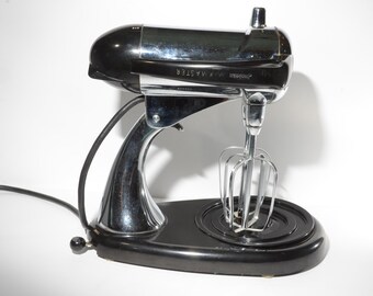 Vintage Working 70's Sunbeam Mixmaster Electronic Stand