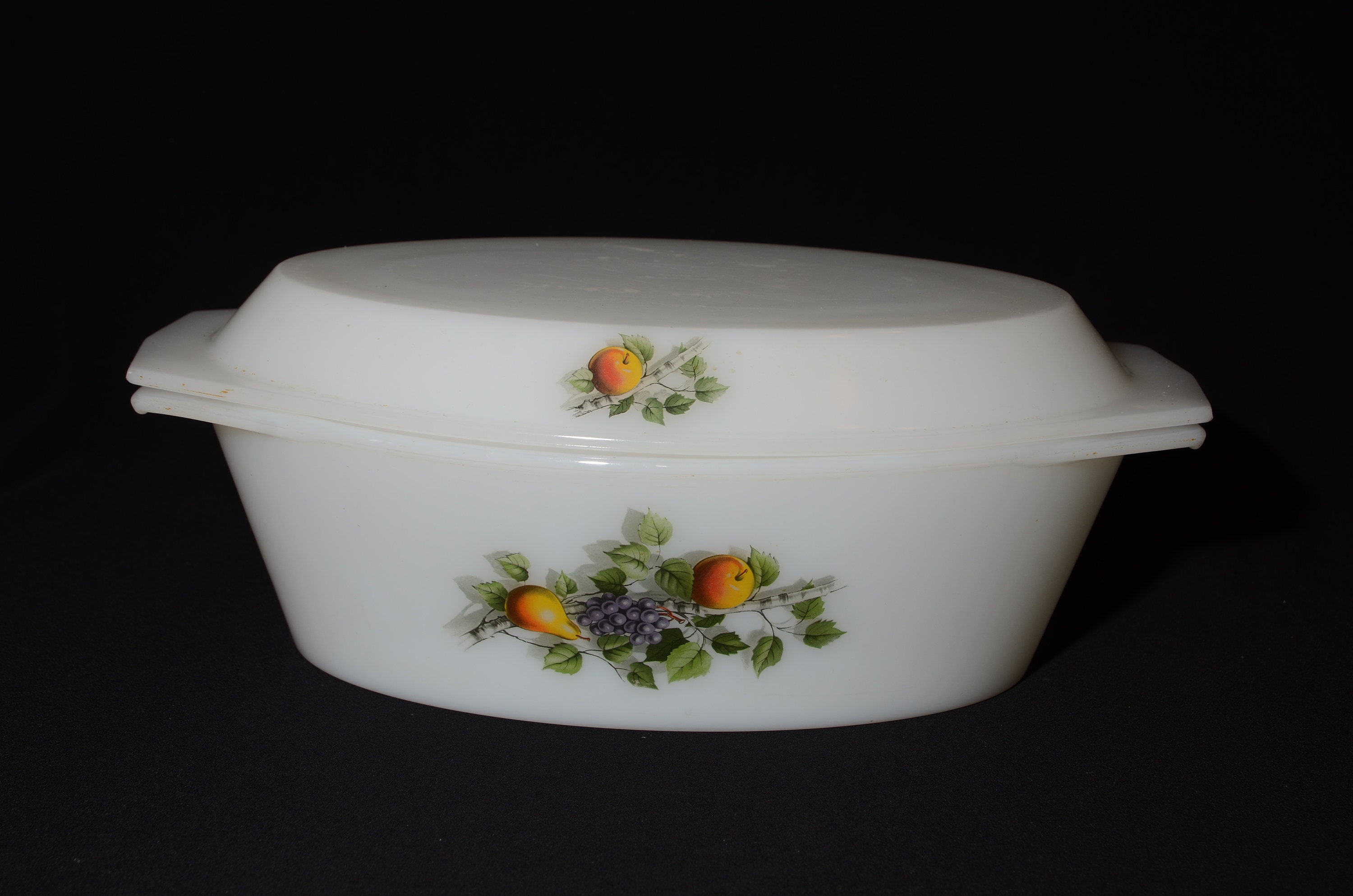butter dish serving dish France Fruits of France dish,fruit decor rectangular vintage Fruits de France ARCOPAL milk glass