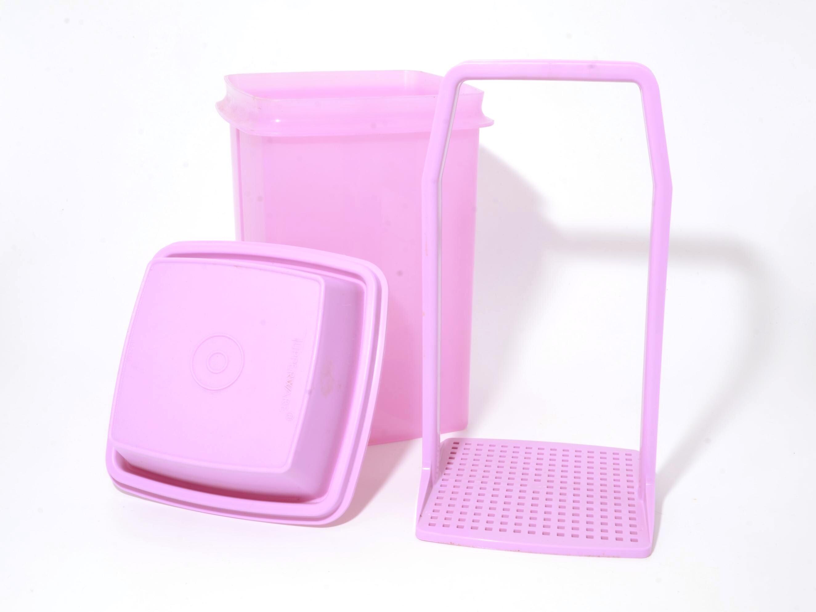 Purple Tupperware Pick a Deli Container 1560 8.75