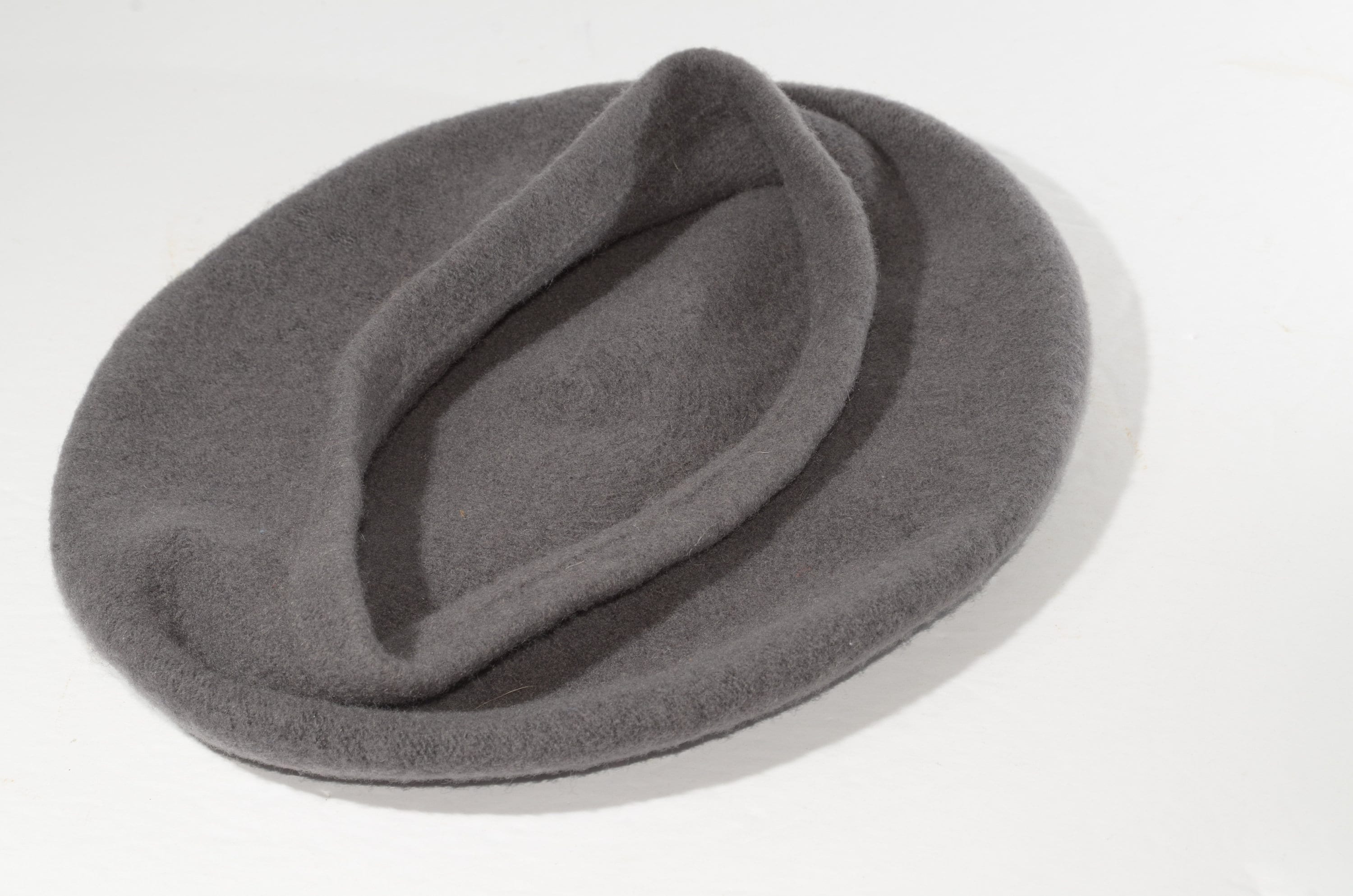 Vintage dark gray genuine French wool beret hat Classy Womens Beret in Grey, Soft Merino Wool French Hat  main image 4