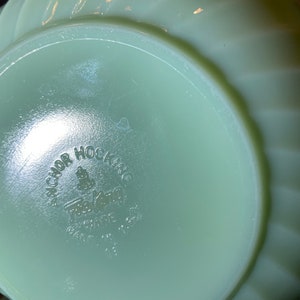 FIRE KING Jadeite Jadite Swirl Mixing Bowl Set of 4 Milk glass Vintage 1950s nesting bowl classic serving bowl image 6