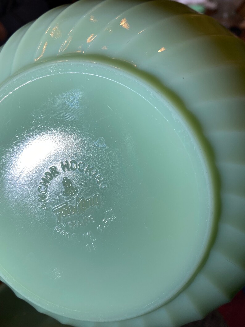 FIRE KING Jadeite Jadite Swirl Mixing Bowl Set of 4 Milk glass Vintage 1950s nesting bowl classic serving bowl image 6